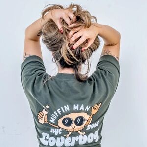 NEW Loverboy Green Muffin Man T-Shirt Summer House Medium